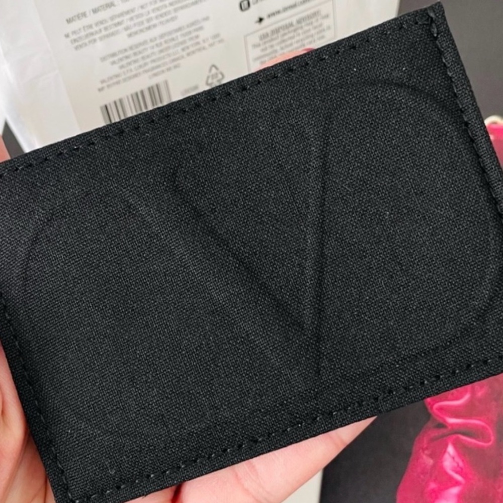 Valentino Garavani VLogo Beauty Cardholder